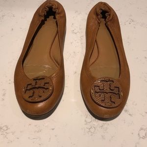 Tory Burch Classic Reva Ballet Flats in Tan